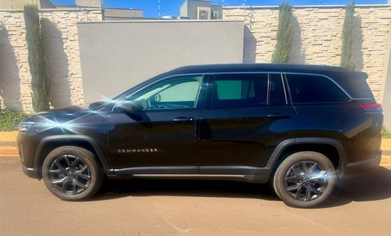 JEEP COMMANDER 1.3 T270 TURBO FLEX LONGITUDE AT6 JEEP COMMANDER 1.3 T270 TURBO FLEX LONGITUDE AT6